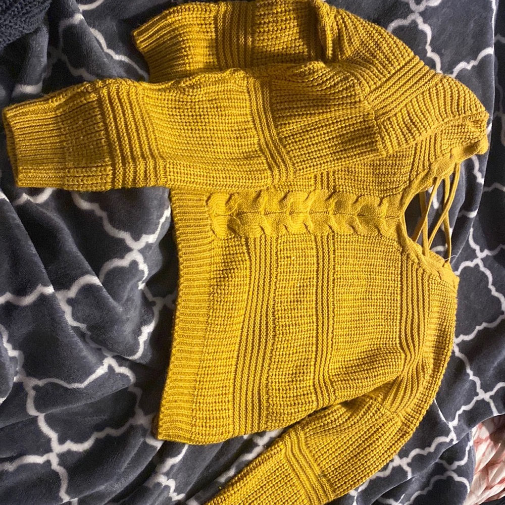 Mustard yellow sweater